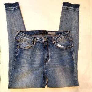 Aeropostale High Waisted Jeans Jegging‎ Raw Hem Skinny Distressed Look Size 10